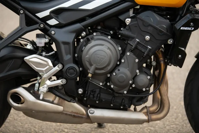 Triumph Trident 660 erőforrás